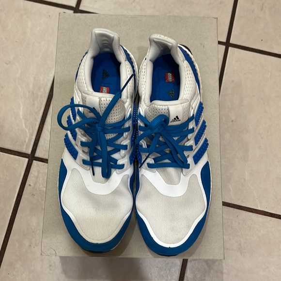 Barely used Adidas DNA x LEGO size 9 in Blue - Picture 1 of 8